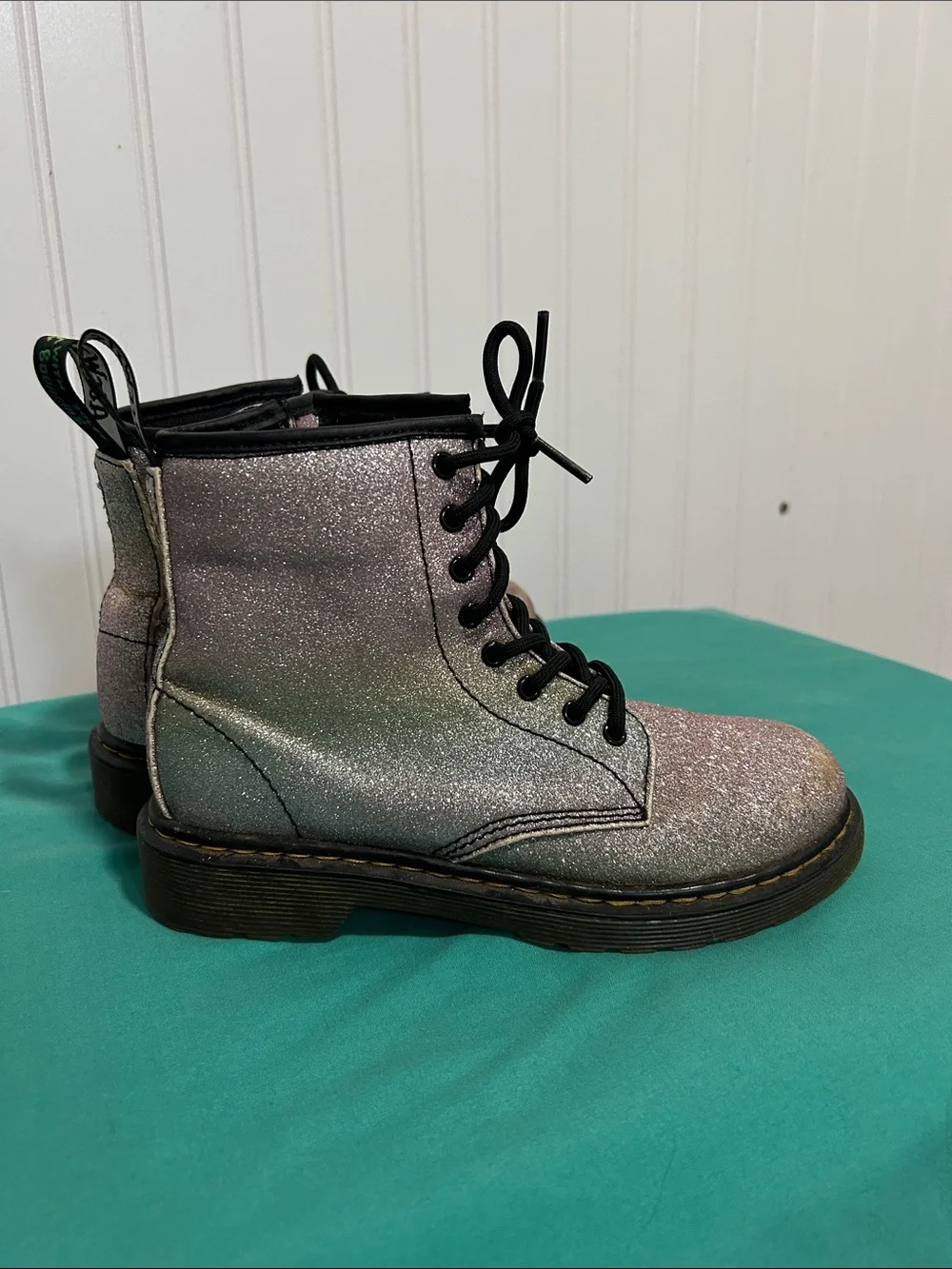 Dr. Martens Girls Iridescent Glitter Lace-Up Boots Sz: 3